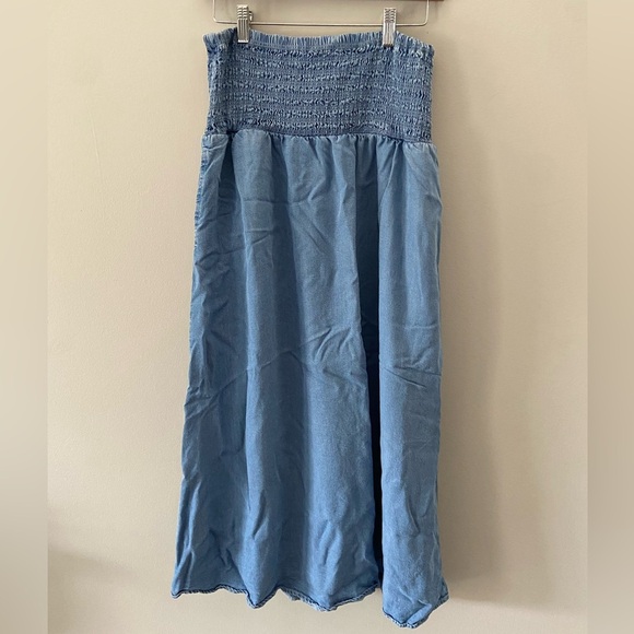 Rd Style Suzanne Chambray Tencil Smocked Waistband Pocket Skirt - Picture 3 of 5